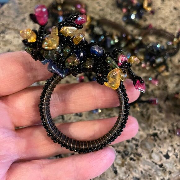 7 Beaded Jeweled Rock Napkin Rings - Picture 14 of 14
